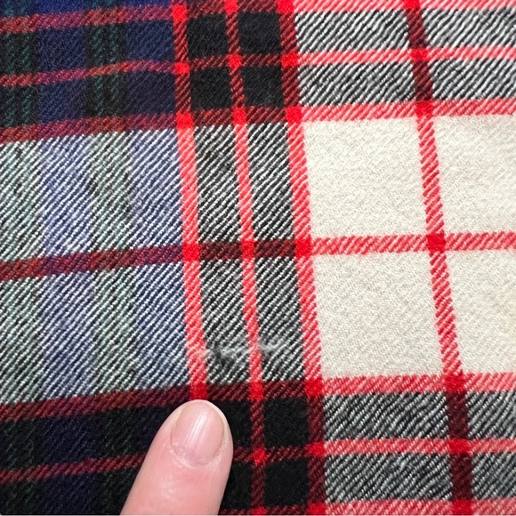 Tartan Plaid Fringe Shawl Wrap Vintage Wool Scottish Style Fall Spring Lewks - Picture 10 of 12